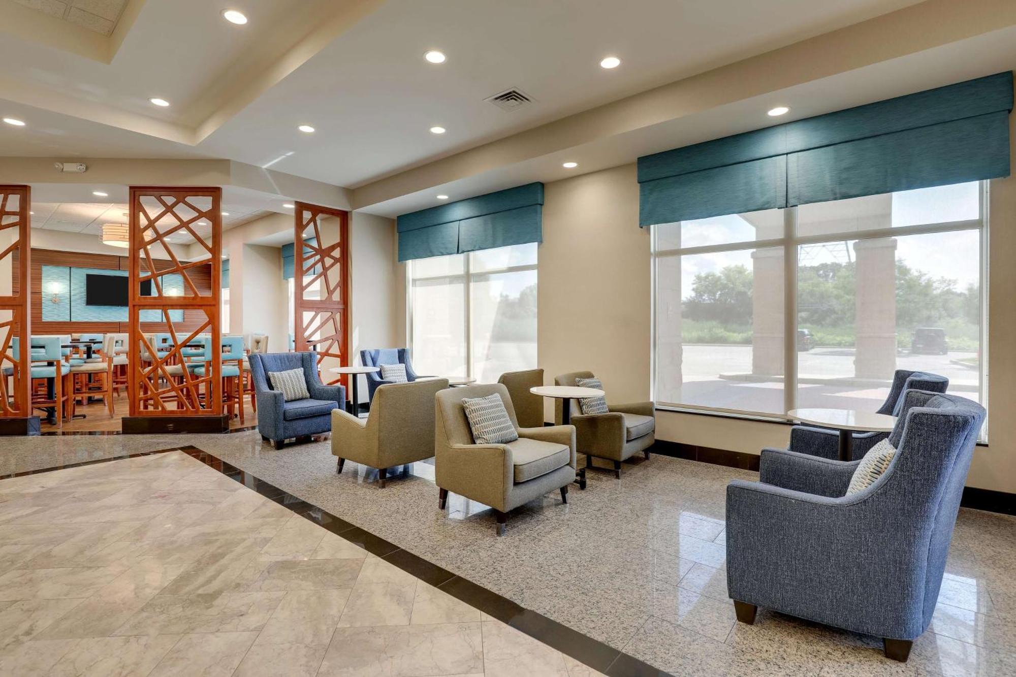Drury Inn & Suites Grand Rapids Cascade エクステリア 写真