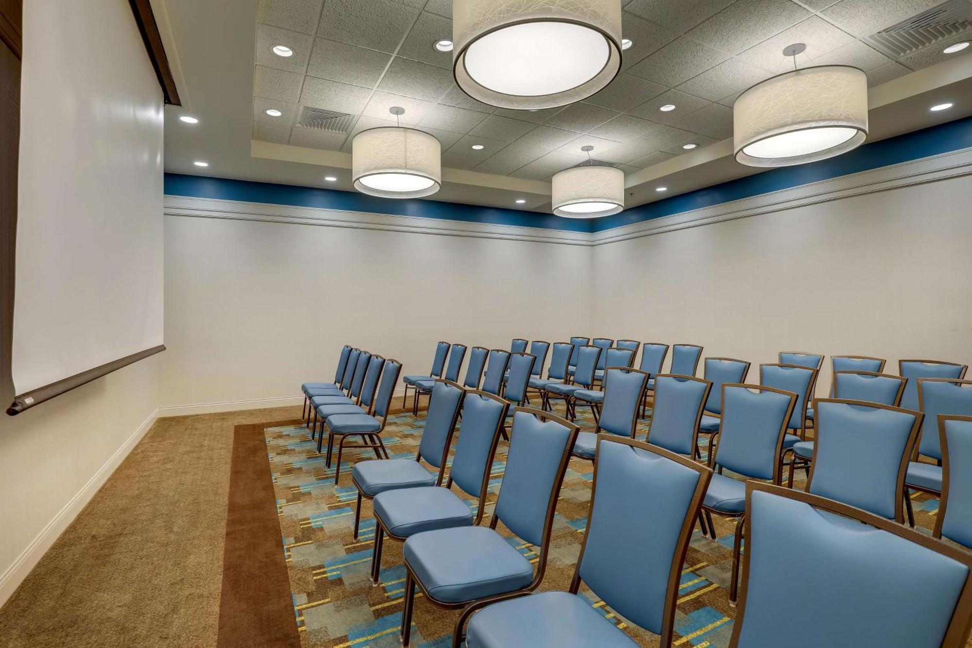 Drury Inn & Suites Grand Rapids Cascade エクステリア 写真