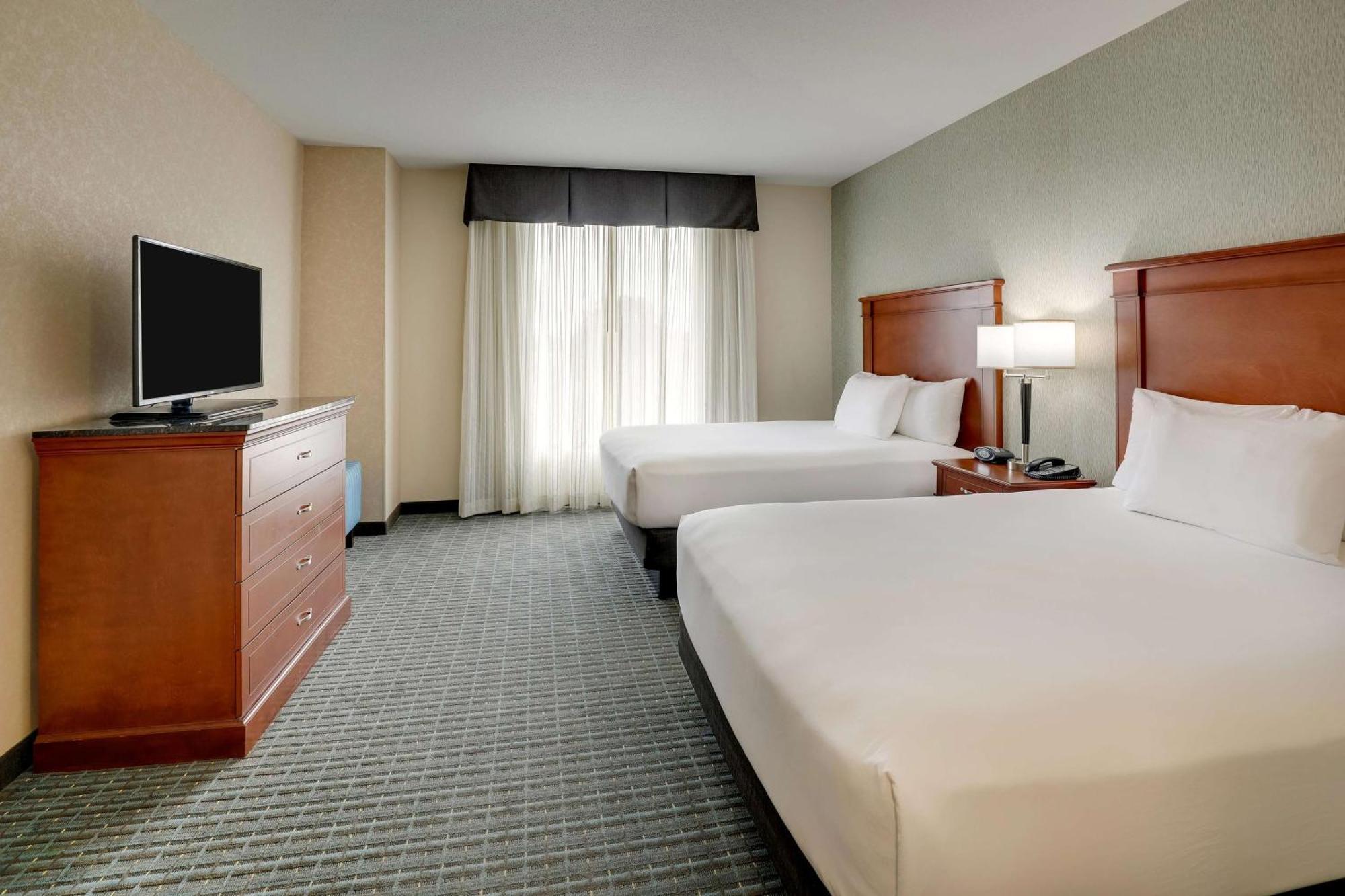 Drury Inn & Suites Grand Rapids Cascade エクステリア 写真