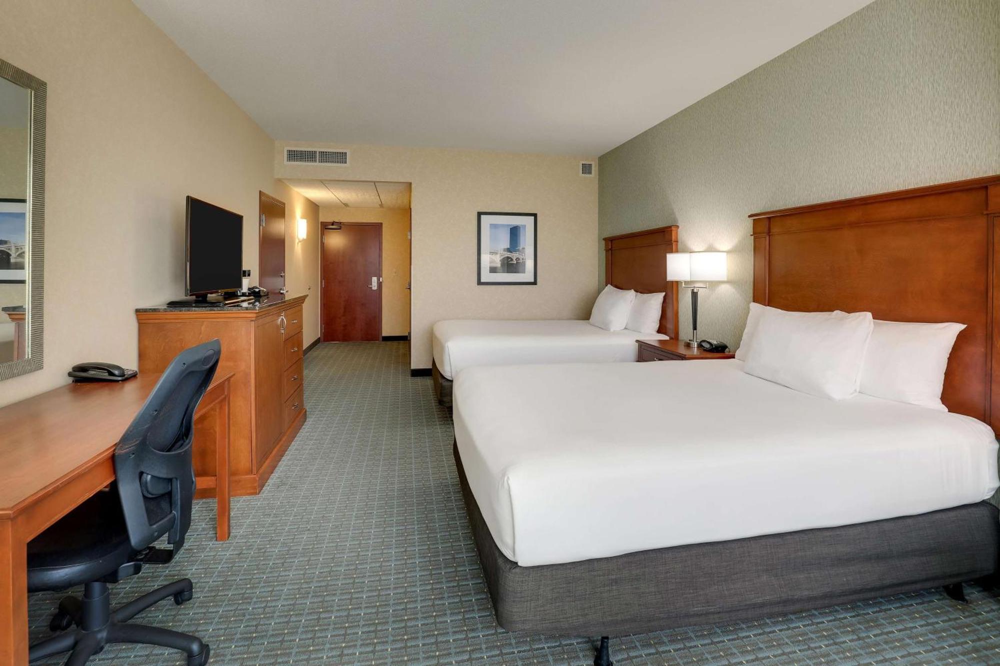 Drury Inn & Suites Grand Rapids Cascade エクステリア 写真