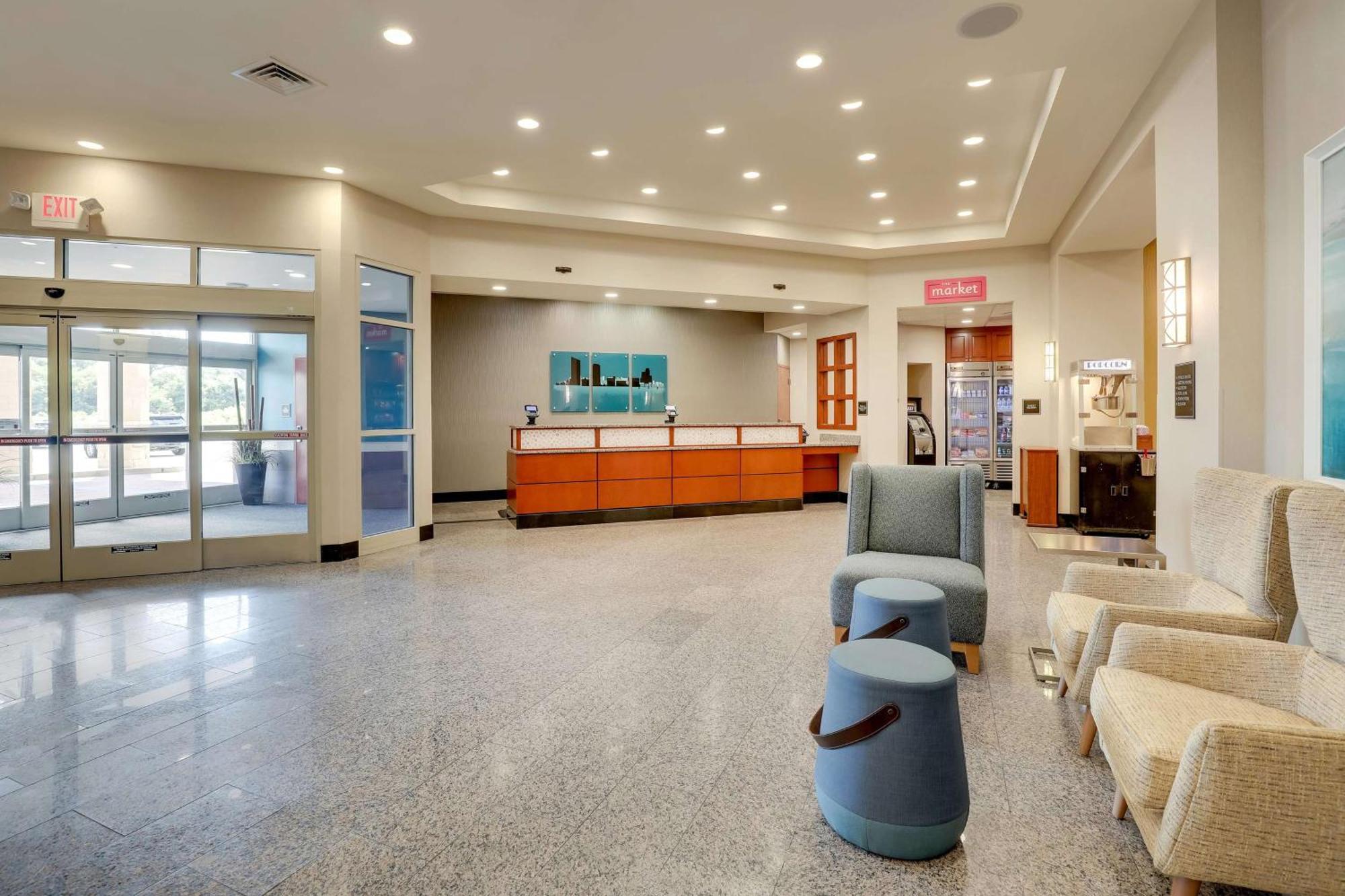 Drury Inn & Suites Grand Rapids Cascade エクステリア 写真