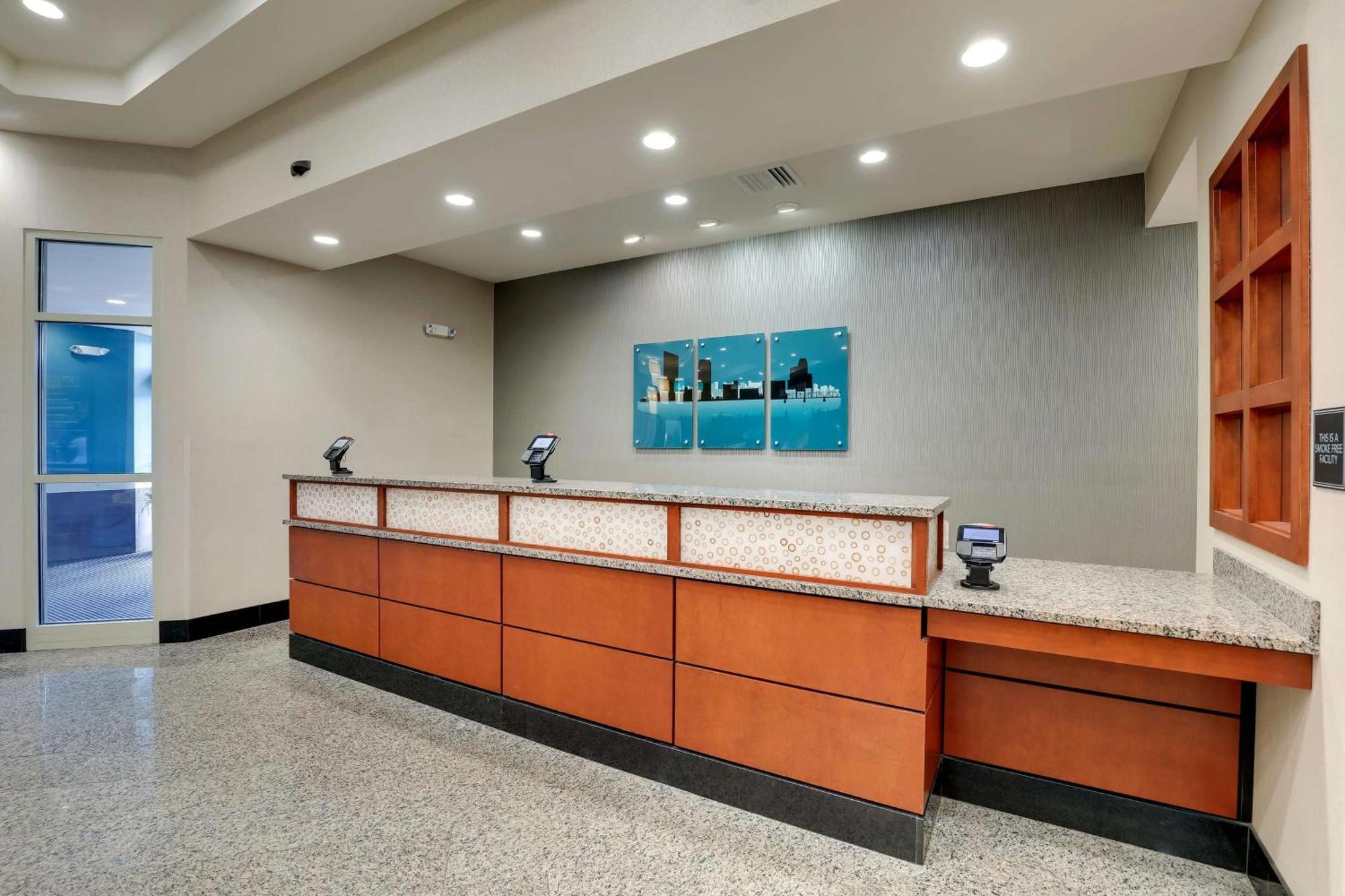 Drury Inn & Suites Grand Rapids Cascade エクステリア 写真